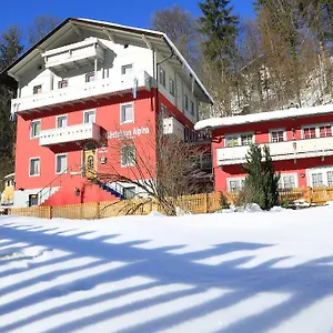 3* Gæstehus Gaestehaus Alpina